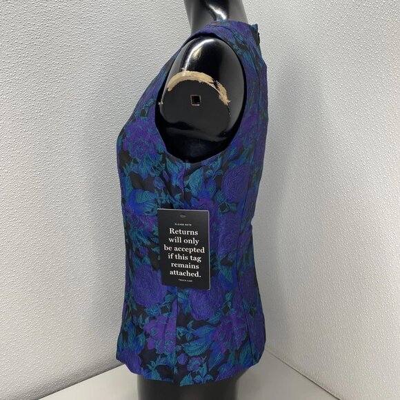 Hyacinth House Women’s Jacquard Floral Sleeveless Blouse - Picture 9 of 11